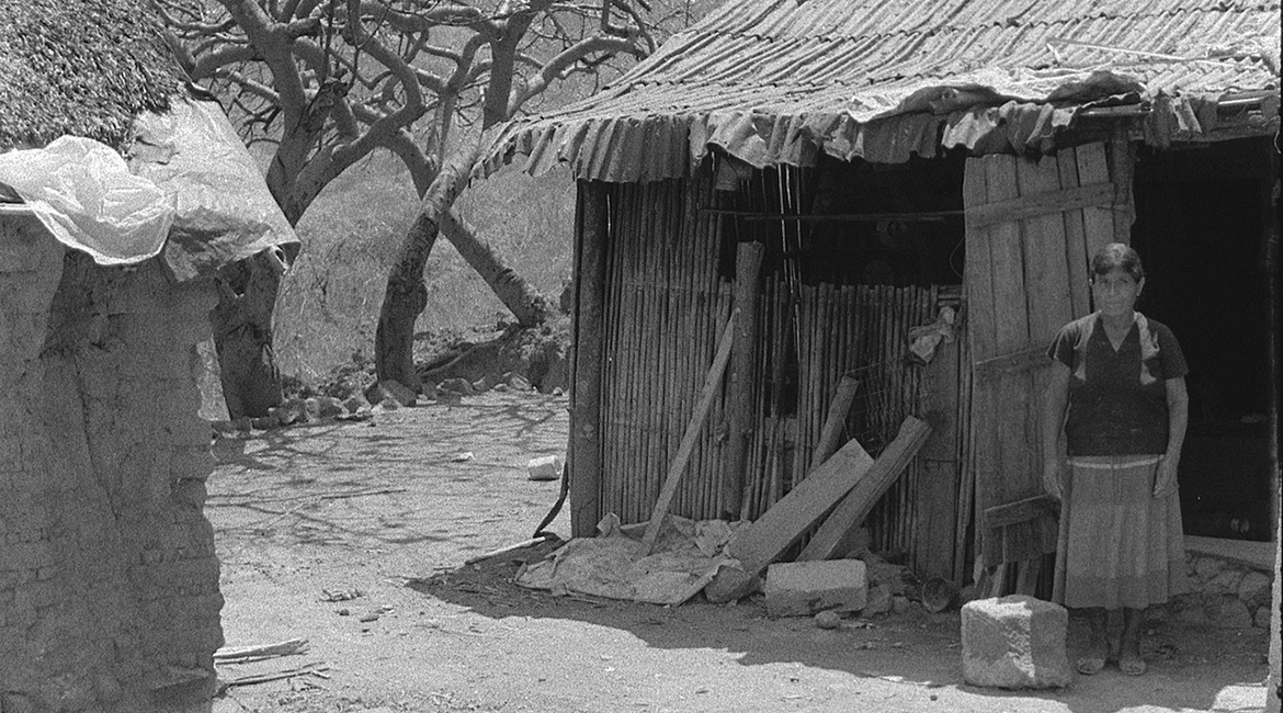 LA SOMBRA DE UN DIOS © Bernhard Hetzenauer