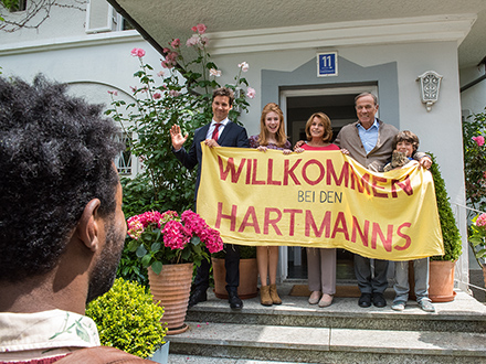 WILLKOMMEN BEI DEN HARTMANNS photo Warner Bros.